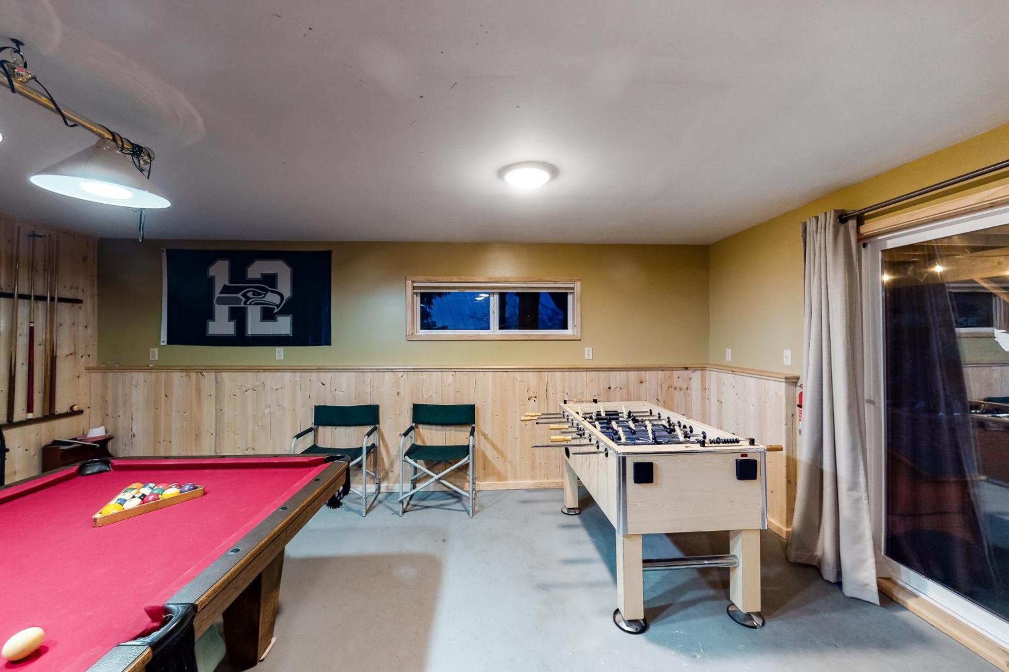 Towering Pines Cabin & Game Room Leavenworth Room photo